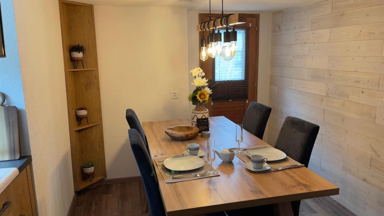 Ferienwohnung Slavica Dorfstrasse 94 رندة المظهر الخارجي الصورة