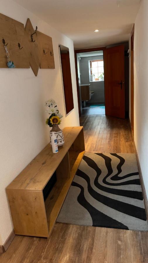 Ferienwohnung Slavica Dorfstrasse 94 رندة المظهر الخارجي الصورة